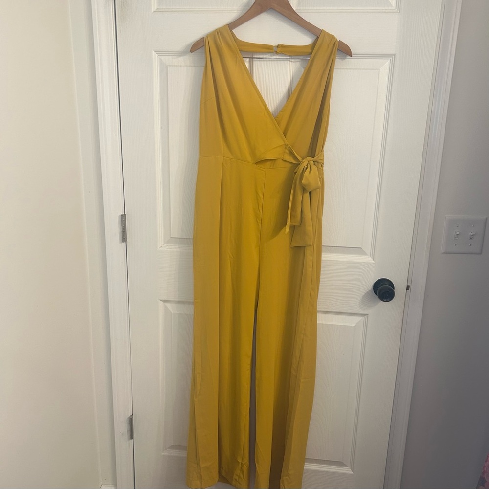 Elegant Mustard Tie-Waist Jumpsuit